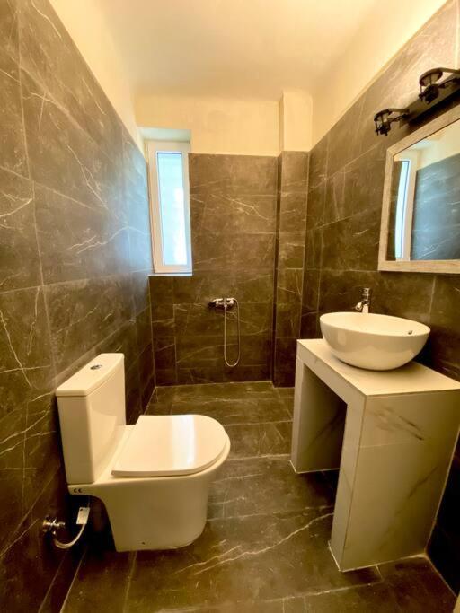 Amazon Spacious 3Bedroom Premium Neighbourhood Афины Экстерьер фото